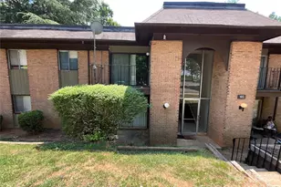 415 Orchard Trace Ln, Charlotte, NC 28213 - Photo 1