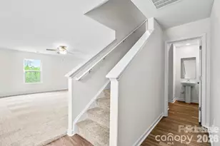 1305 Nia Rd, Charlotte, NC 28215 - Photo 10