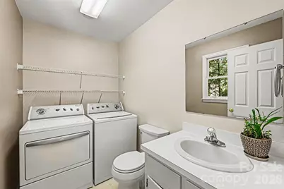 9624 Forest Drive, Charlotte, NC 28216 - Photo 12