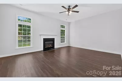11518 Planters Estates Drive, Charlotte, NC 28278 - Photo 2