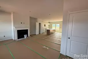 4021 Juno Dr, Charlotte, NC 28215 - Photo 2