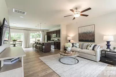 4021 Juno Drive, Charlotte, NC 28215 - Photo 4