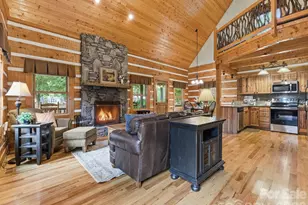 18 Rachels Cir, Maggie Valley, NC 28751 - Photo 2