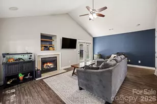 132 Brookhollow Dr, Mount Holly, NC 28120 - Photo 2