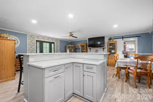 35 Glendale Dr, Spruce Pine, NC 28777 - Photo 6
