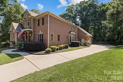 6324 Pumpernickel Lane, Wesley Chapel, NC 28110 - Photo 4