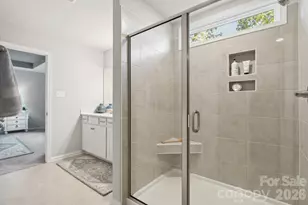 4025 Juno Dr, Charlotte, NC 28215 - Photo 16