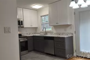 1920 Herrin Ave, Charlotte, NC 28205 - Photo 6