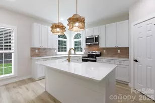 2544 Barrington Ct, Rock Hill, SC 29732 - Photo 8
