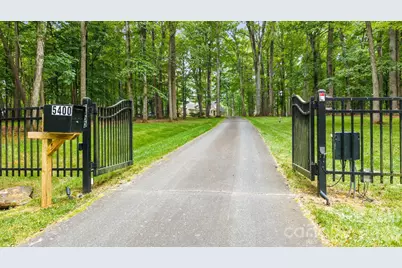 5400 Dartmoor Street #246, Winston Salem, NC 27106 - Photo 2