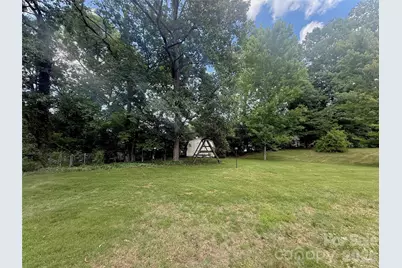 303 Cavin Avenue, Mount Holly, NC 28120 - Photo 18