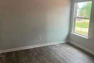 208 E 15th St, Salisbury, NC 28144 - Photo 6