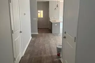 208 E 15th St, Salisbury, NC 28144 - Photo 2