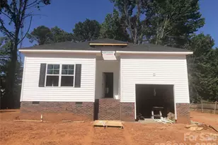 208 E 15th St, Salisbury, NC 28144 - Photo 1