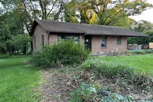 107 Conley St, Morganton, NC 28655 - Photo 6