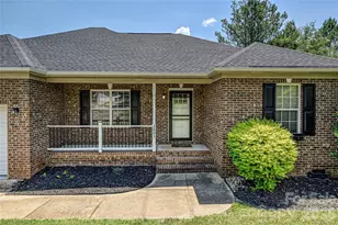 3805 Cassidy Dr, Waxhaw, NC 28173 - Photo 2