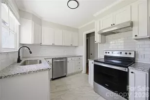 302 Houser St, Cherryville, NC 28021 - Photo 6