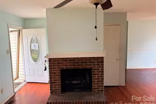 875 Rolling Green Dr, Rock Hill, SC 29730 - Photo 2