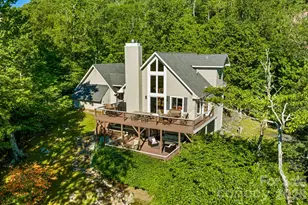 569 Shelter Rock Cir, Sugar Mountain, NC 28604 - Photo 4