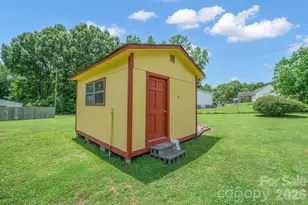 1204 Crowders Mountain Rd, Bessemer City, NC 28016 - Photo 20