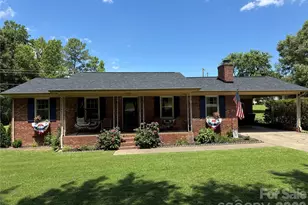 1204 Crowders Mountain Rd, Bessemer City, NC 28016 - Photo 2