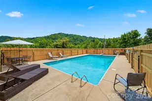 2411 Robertson Ln, Lenoir, NC 28645 - Photo 34