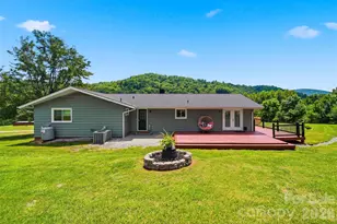 2411 Robertson Ln, Lenoir, NC 28645 - Photo 2