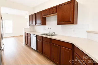 4913 Sunburst Lane, Charlotte, NC 28213 - Photo 8