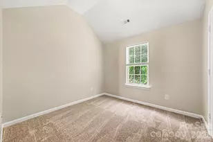 8621 Berrybrook Ln, Charlotte, NC 28269 - Photo 8