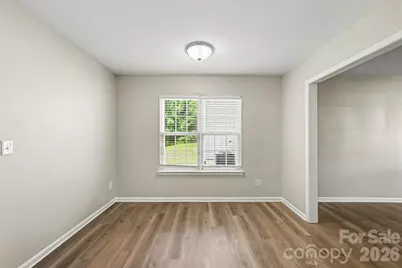 8621 Berrybrook Lane, Charlotte, NC 28269 - Photo 6