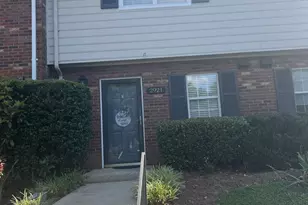 2921 Heathstead Place, Charlotte, NC 28210 - Photo 2