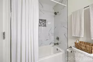 1142 Fox Run Dr, Charlotte, NC 28212 - Photo 24