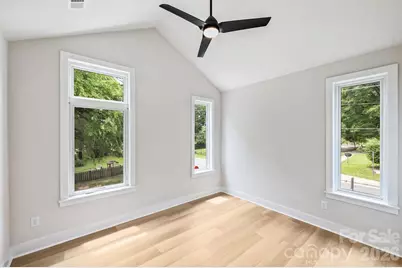 2701 Catalina Avenue, Charlotte, NC 28206 - Photo 16
