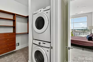 505 E 6th St, Charlotte, NC 28202 - Photo 26