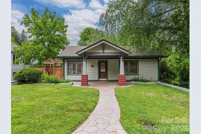 136 Assembly Street, Waynesville, NC 28786 - Photo 2