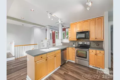 136 Assembly Street, Waynesville, NC 28786 - Photo 6