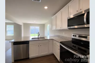 8100 Derby Woods Lane, Charlotte, NC 28214 - Photo 6
