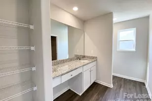 8100 Derby Woods Ln, Charlotte, NC 28214 - Photo 10