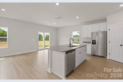 6606 Fairford Drive, Charlotte, NC 28215 - Photo 8
