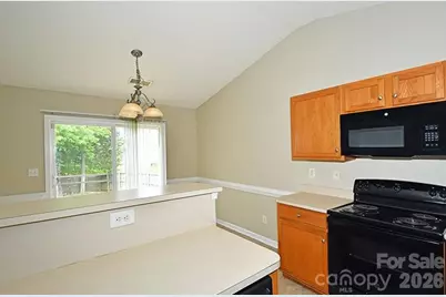 6710 Goldenwillow Drive, Charlotte, NC 28215 - Photo 6