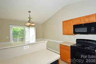 6710 Goldenwillow Dr, Charlotte, NC 28215 - Photo 6