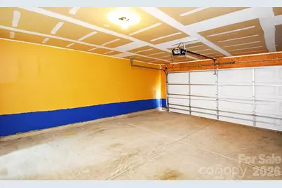6710 Goldenwillow Drive, Charlotte, NC 28215 - Photo 10
