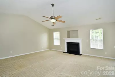 6710 Goldenwillow Drive, Charlotte, NC 28215 - Photo 18