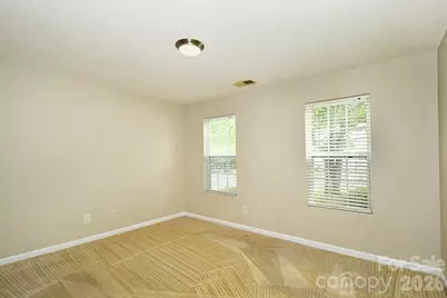 6710 Goldenwillow Drive, Charlotte, NC 28215 - Photo 20