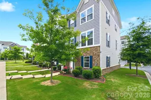 9116 Mallard Mls Dr, Charlotte, NC 28262 - Photo 2