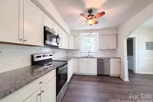 206 Lilly St, Cherryville, NC 28021 - Photo 2