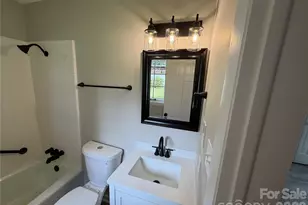 803 E 24th St, Newton, NC 28658 - Photo 4
