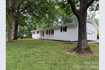 803 E 24th Street, Newton, NC 28658 - Photo 2