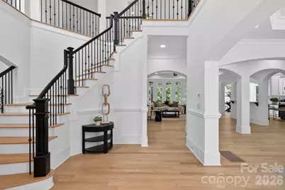2132 Foxcroft Woods Lane, Charlotte, NC 28211 - Photo 2