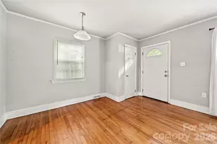 5027 Erickson Rd, Charlotte, NC 28205 - Photo 8